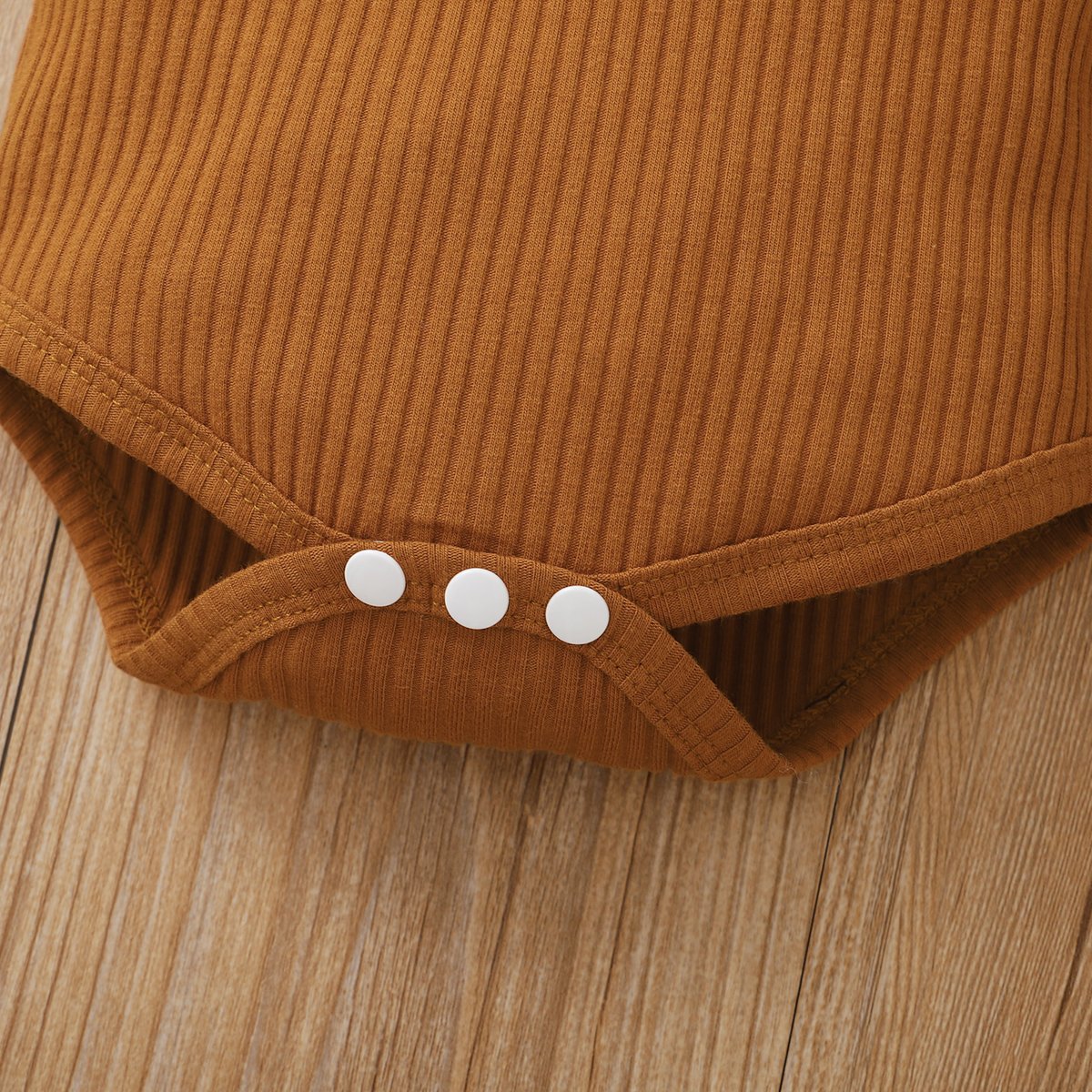 Conjunto de bebé estampado de rayas sólidas encantador de 3 piezas