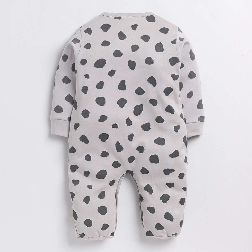 Lovely Giraffe Printed Long Sleeve Baby Jumpsuit