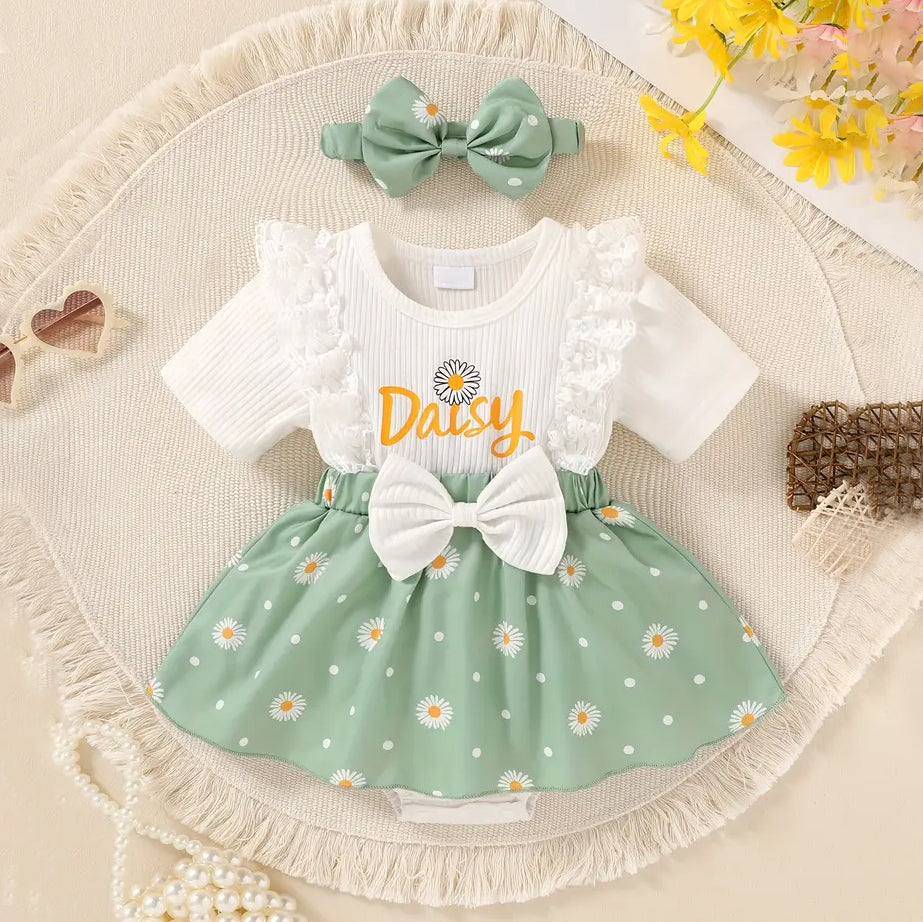 2PCS Stylish Daisy Letter Print Short Sleeve Baby Romper