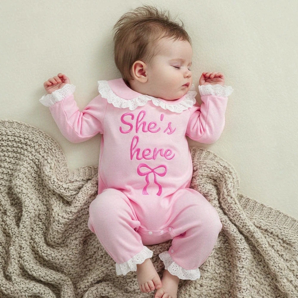 Pretty She's Here Letter Embroidery Long Sleeve Baby Jumpsuit