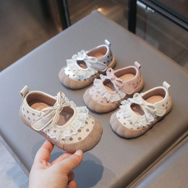 Sweet Lace Bow Polka Dot Hook And Loop Baby Shoes