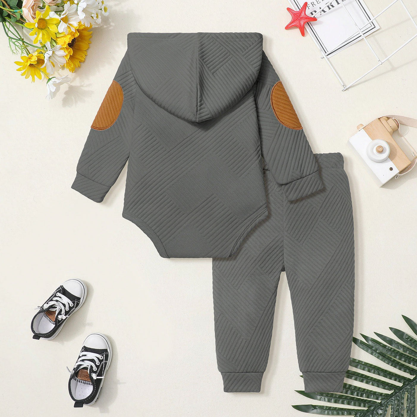 2PCS Stylish Color Block Long Sleeve Hoodie Baby Boy Set
