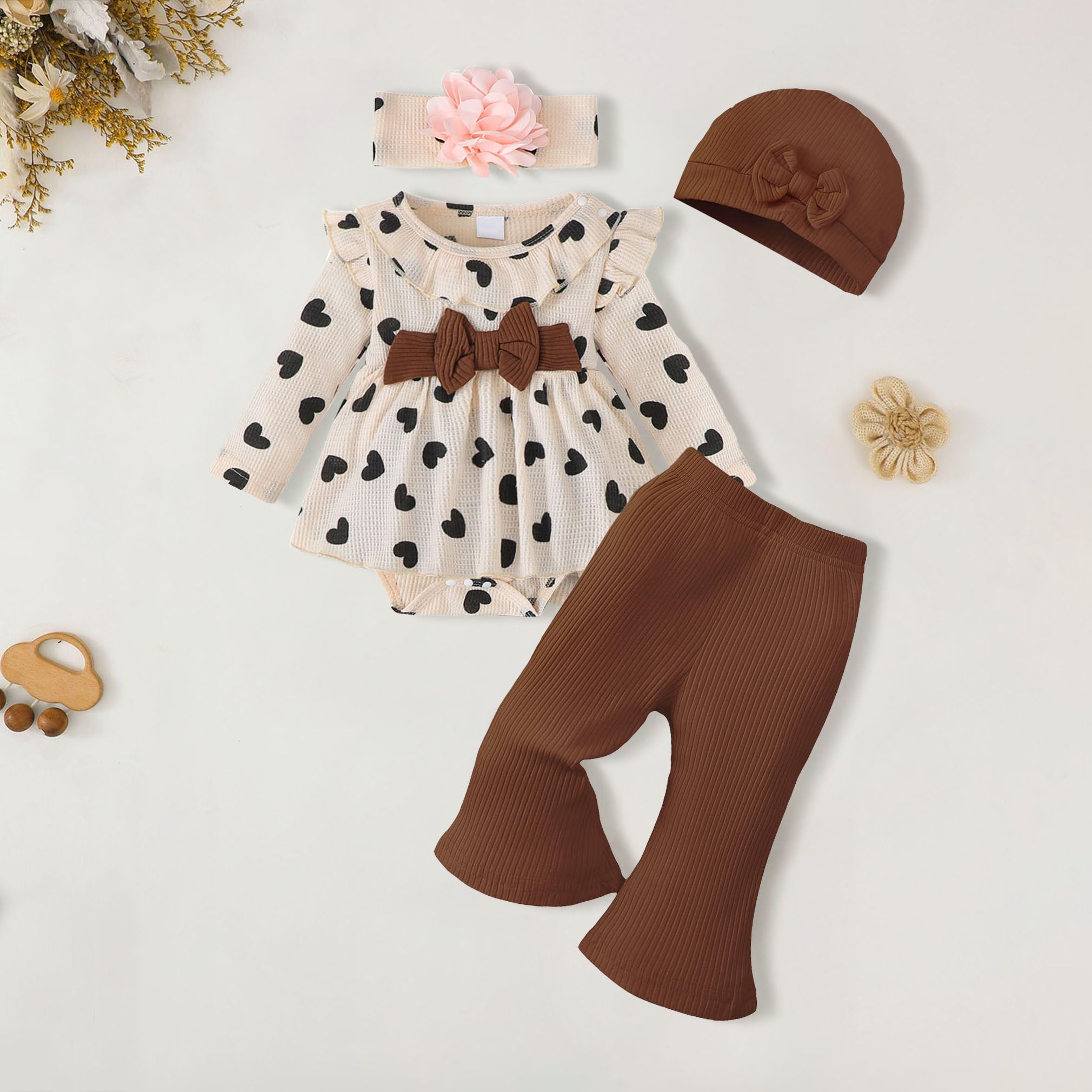 4PCS Refined Heart Printed Baby Set