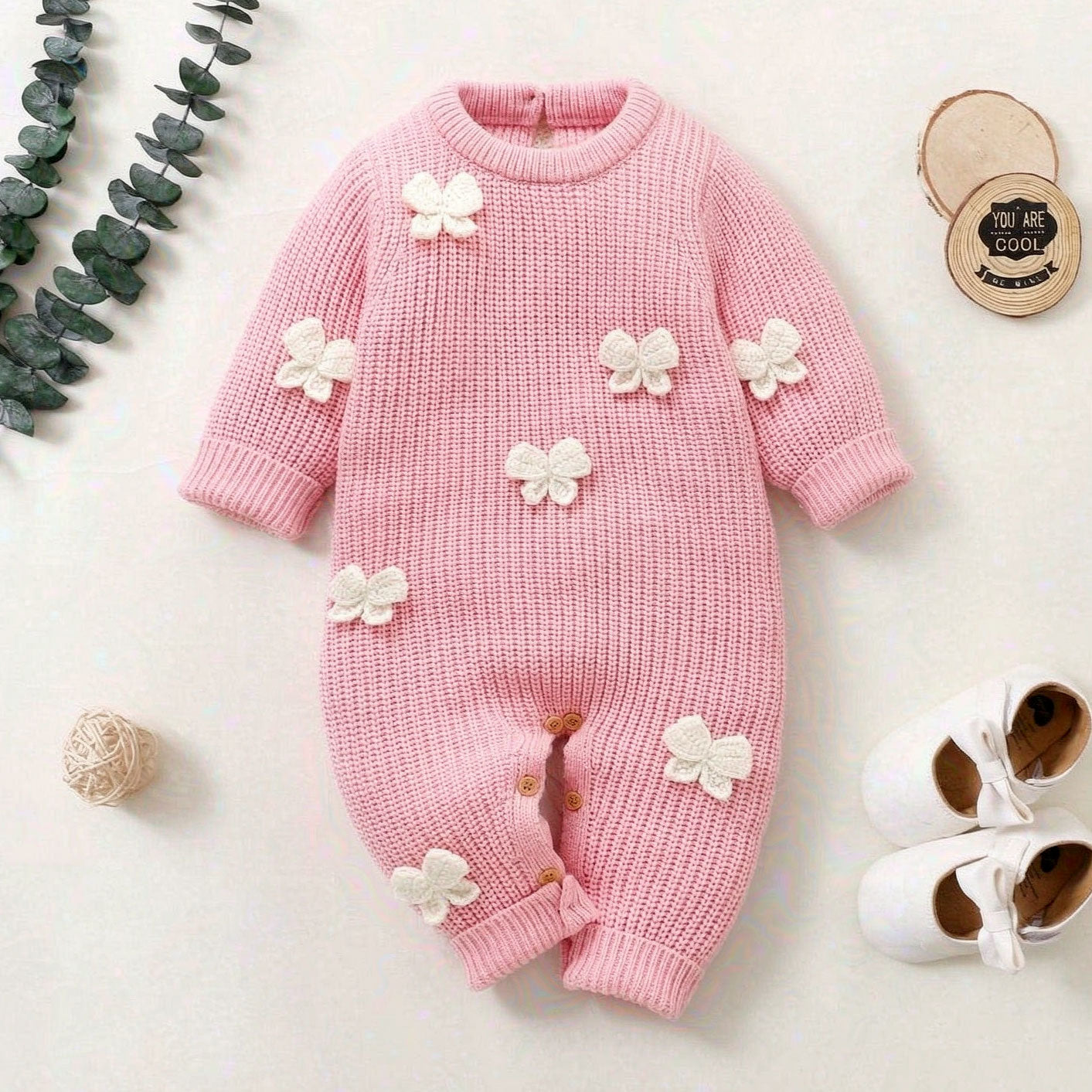 Adorable Solid Color Bowknot Appliqué Knit Long Sleeve Baby Jumpsuit