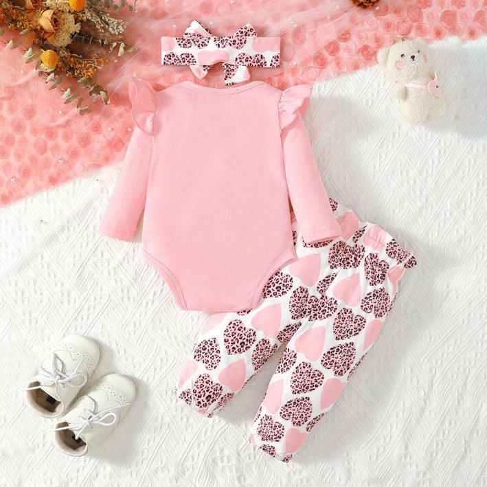 3PCS The Princess Has Arrived Letter and Heart Printed Long Sleeve Baby Set