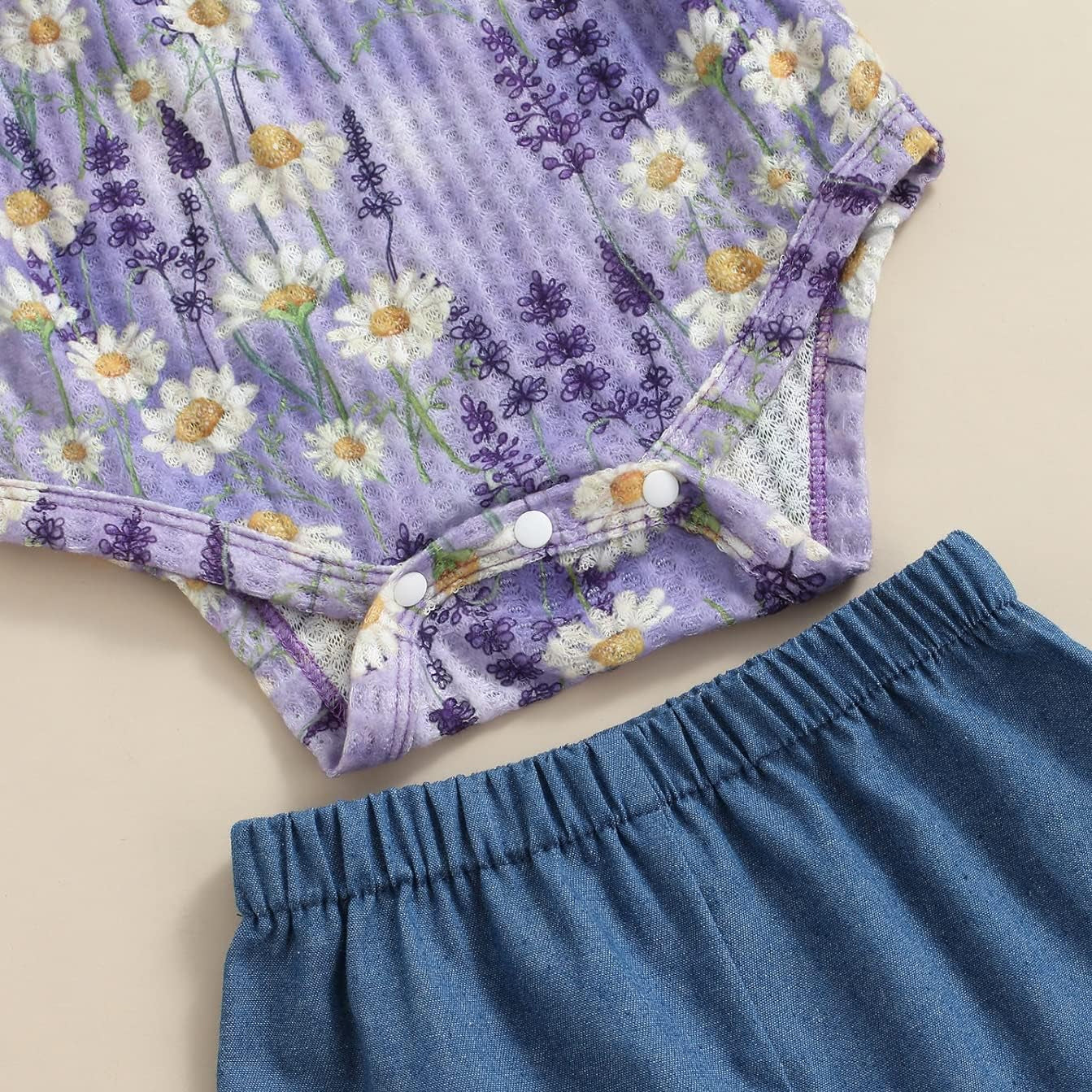 2PCS Radiant Daisy Printed Long Sleeve Baby Set