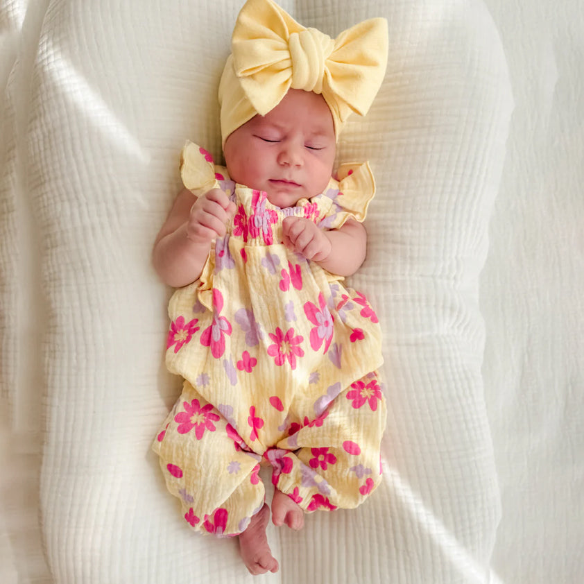 Charming Floral Print Flounce Sleeve Baby Jumpsuit