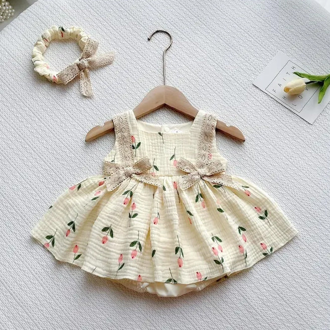 Gorgeous Floral Print Sleeveless Baby Romper