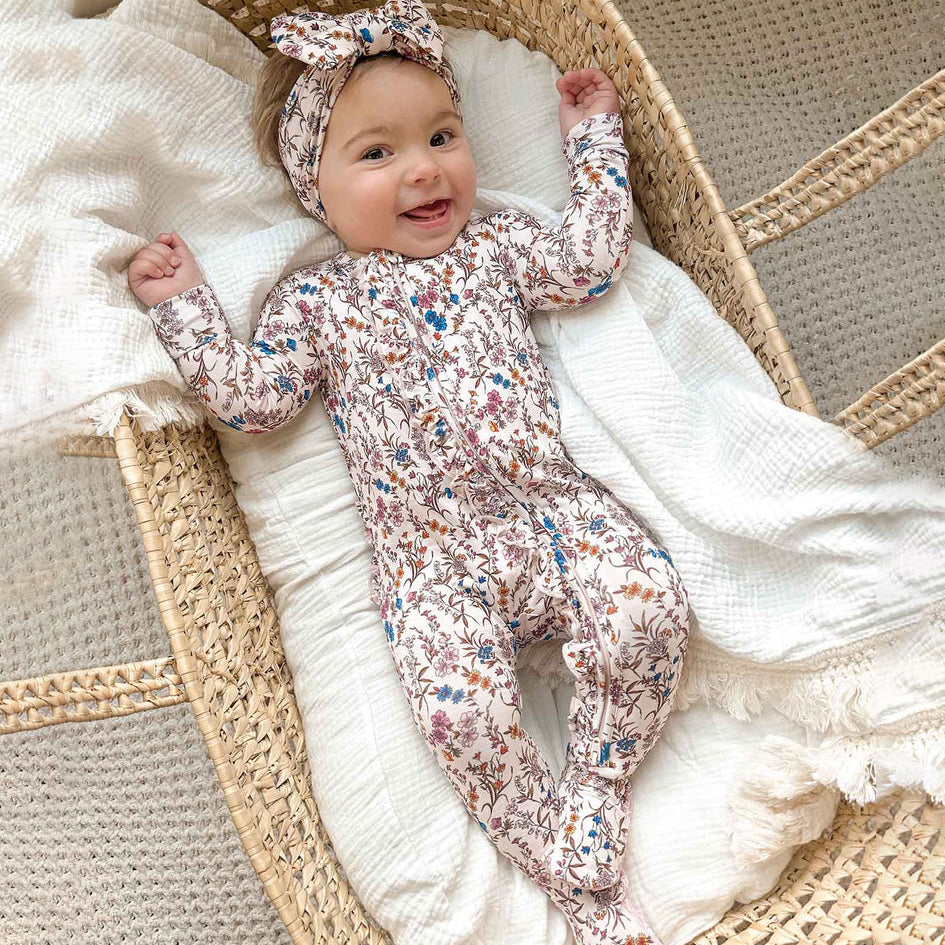 2PCS Allover Floral Printed Long Sleeve Baby Jumpsuit