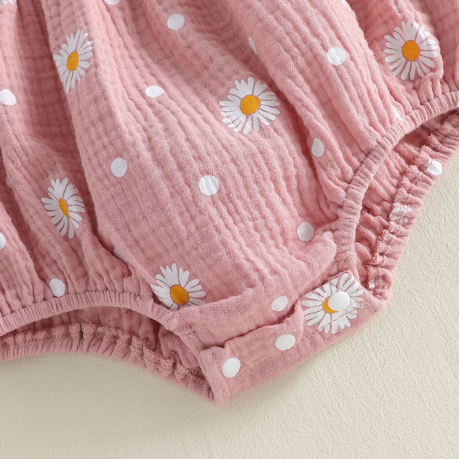 Sweet Daisy Print Puff Sleeve Baby Romper