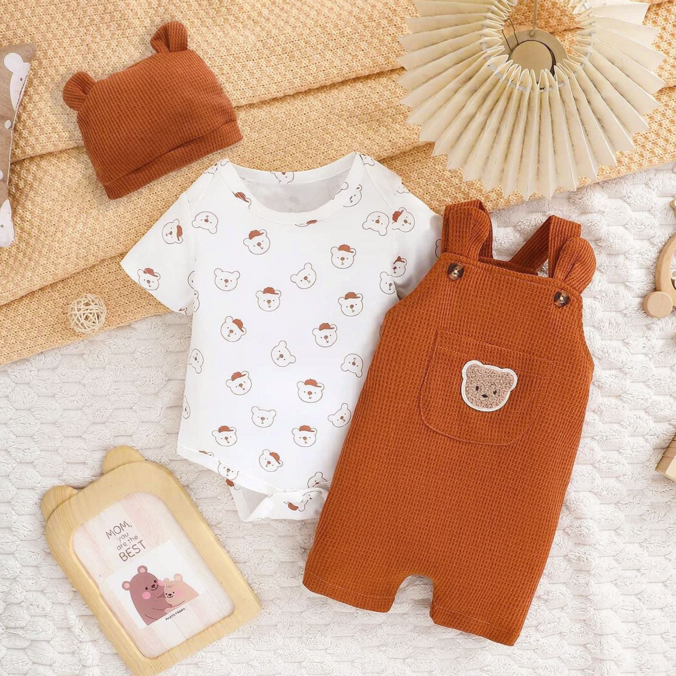 3PCS Comfy Bear Print Appliqué Short Sleeve Baby Overalls Set