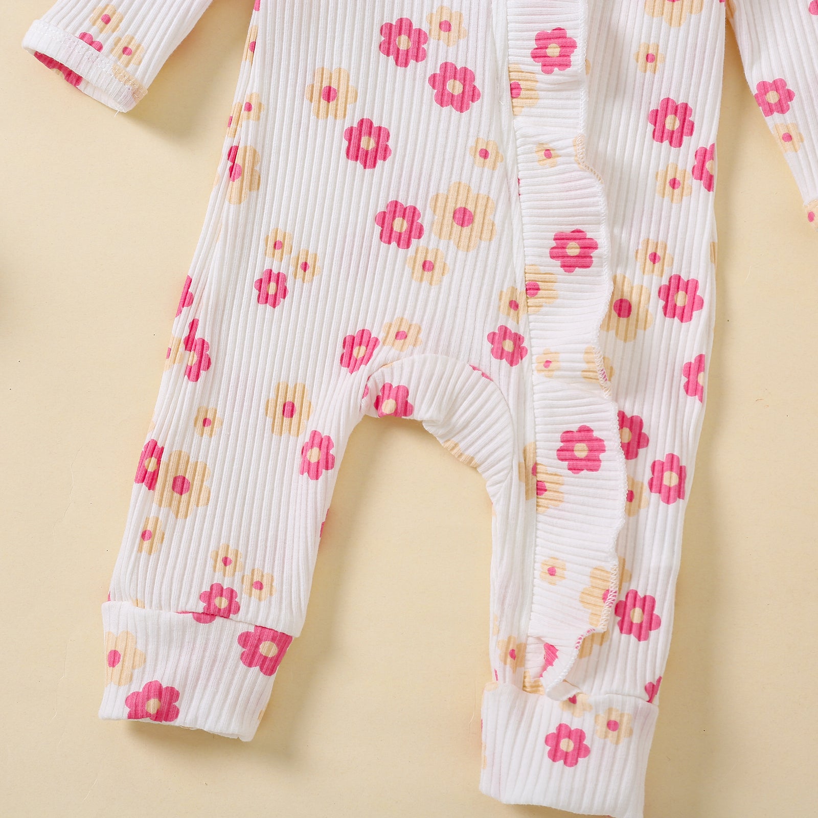 2PCS Sweet Floral Printed Ruffle Decor Long Sleeve Baby Jumpsuit