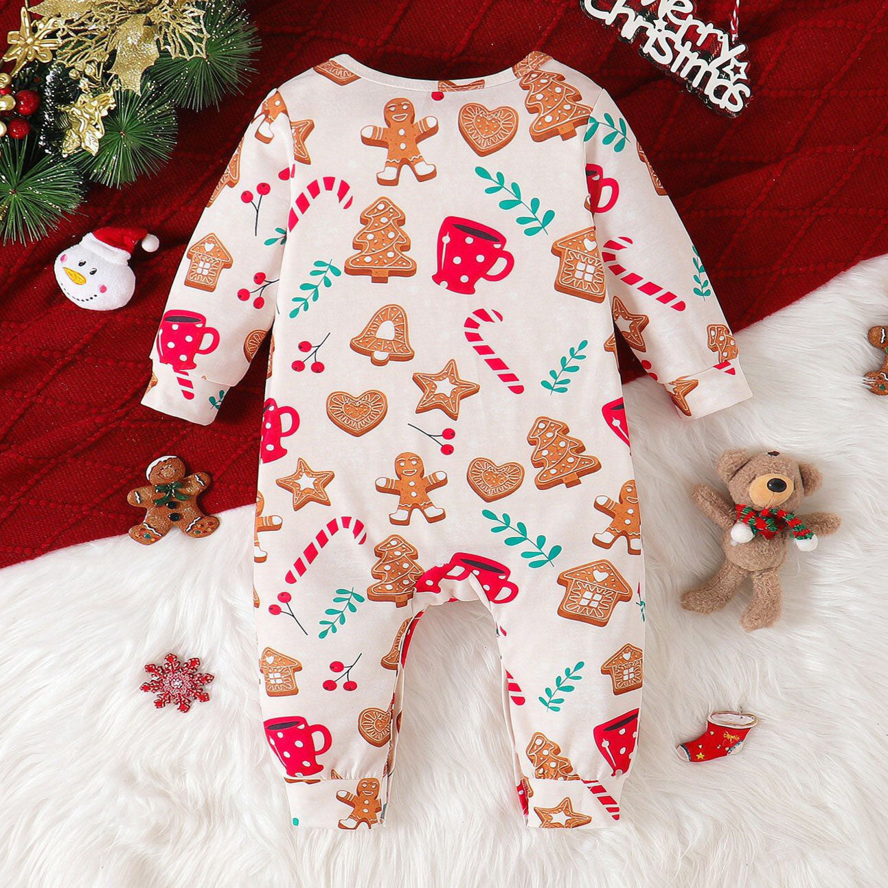 Lovely Gingerbread Christmas Elements Print Long Sleeve Baby Jumpsuit