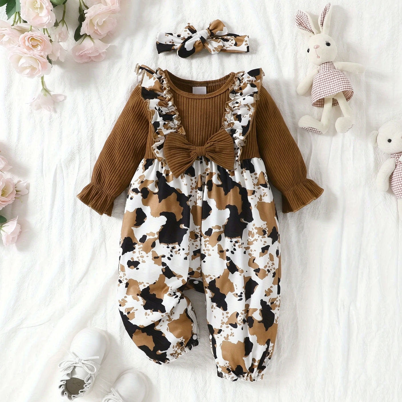 2PCS Pretty Cow Printed Ruffle Decor Long Sleeve Baby Jumpsuit