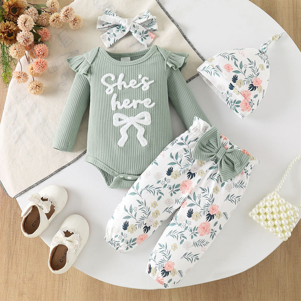 4PCS She's Here Letter Applique Floral Print Long Sleeve Baby Set