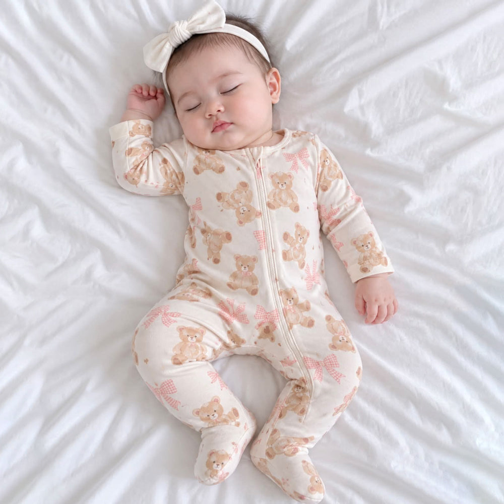 Delightful Teddy Bear Bow Print Long Sleeve Baby Zipper Jumpsuit