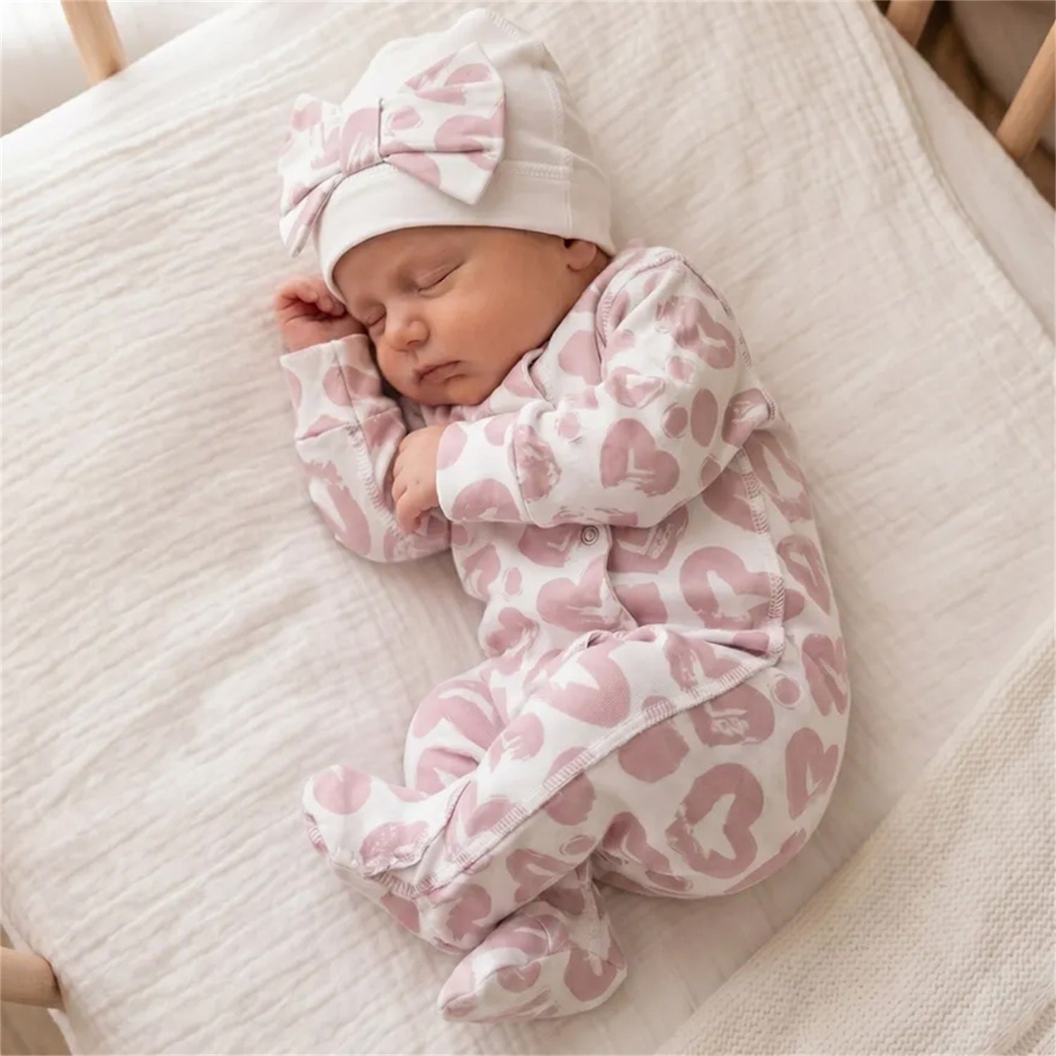 2PCS Cute Allover Heart Printed Long Sleeve Baby Jumpsuit