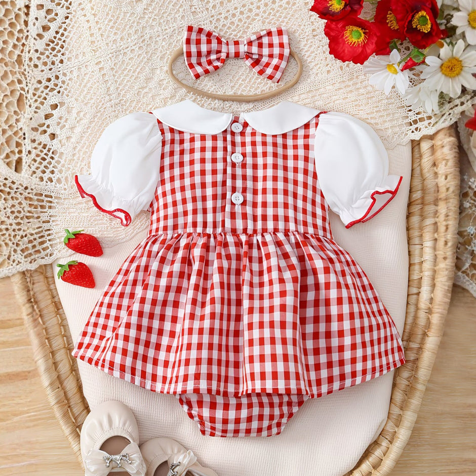 2PCS Pretty Strawberry Plaid Print Baby Romper