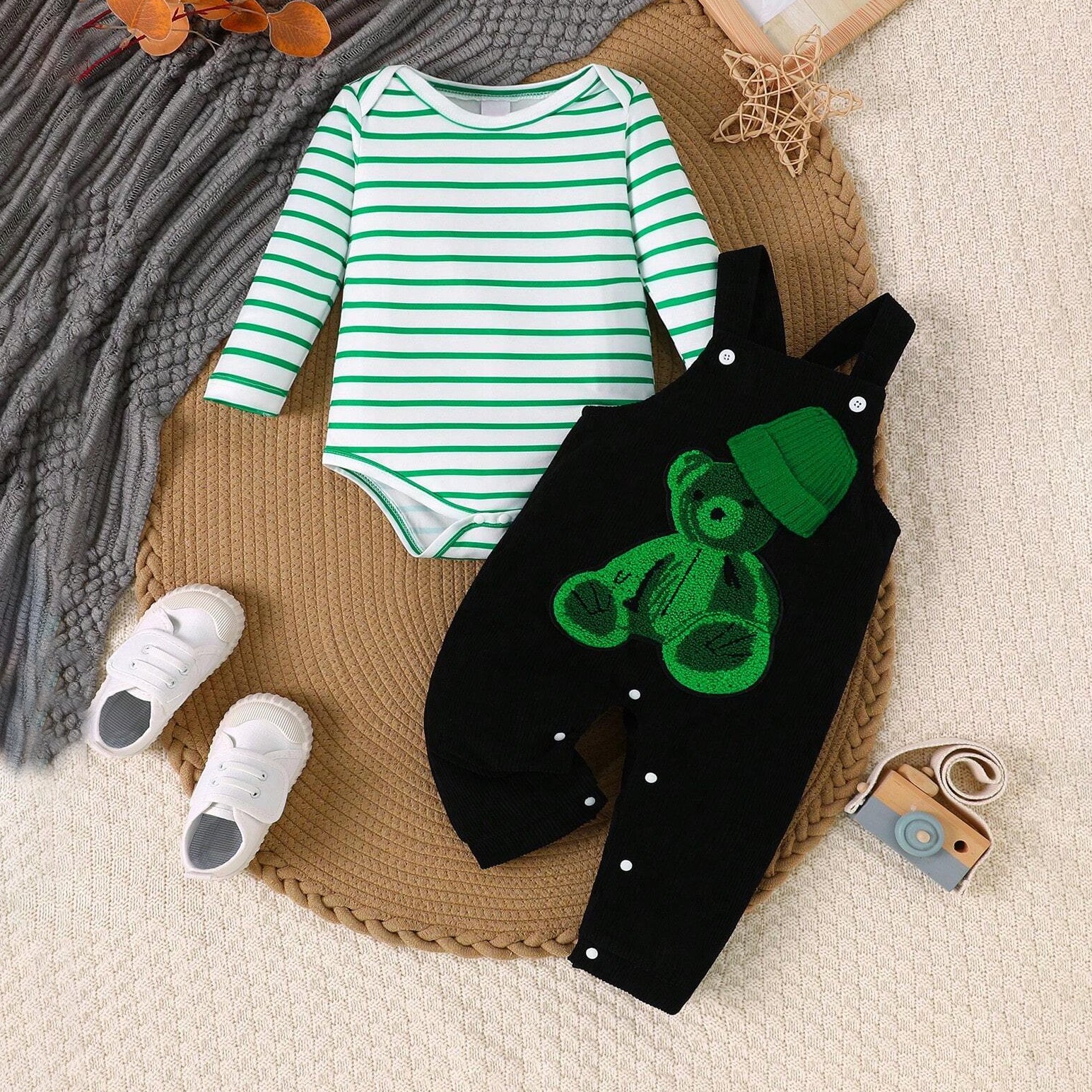 2PCS Stripe Bear Printed Long Sleeve Baby Overalls Set