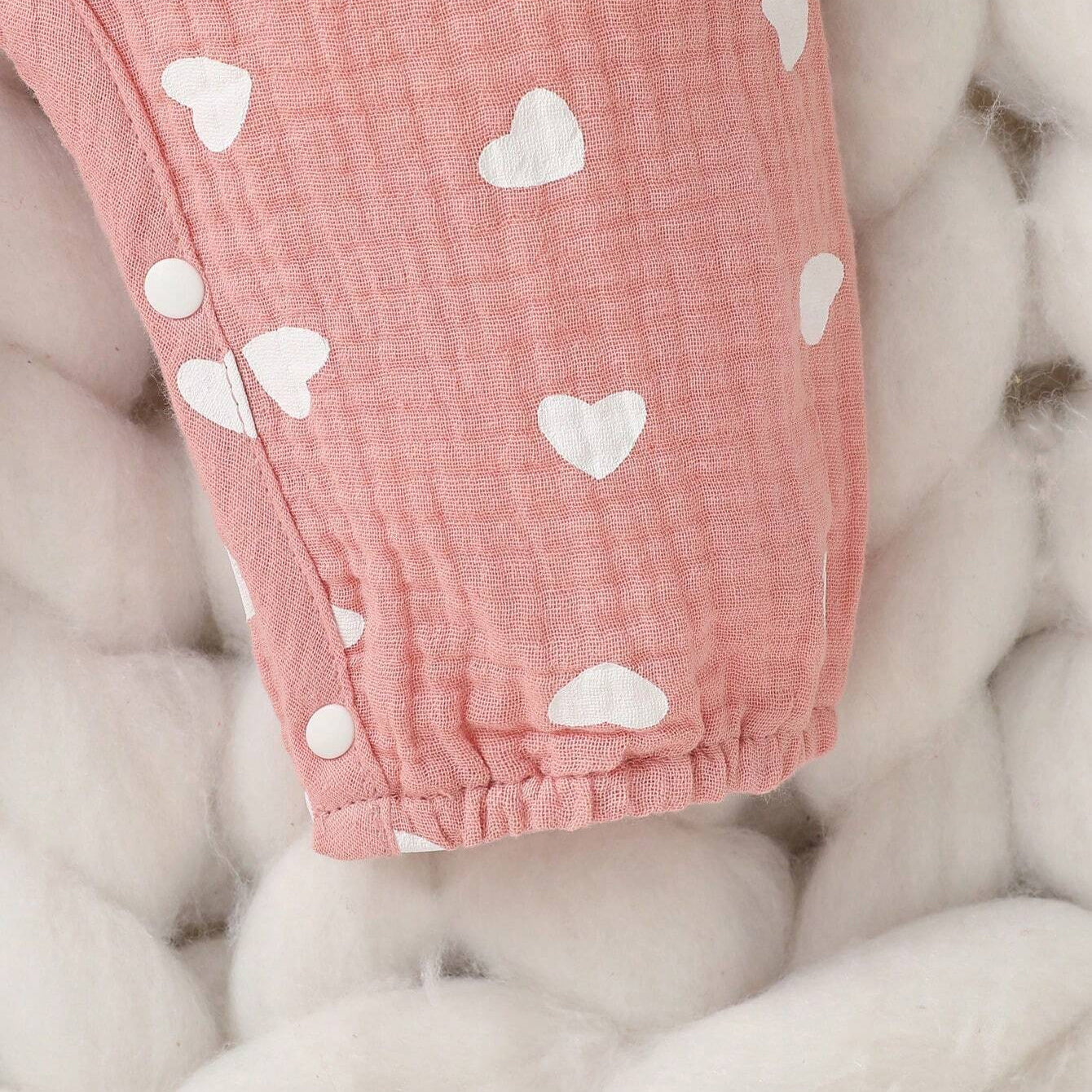 2PCS Heart Printed Bowknot Decor Long Sleeve Baby Jumpsuit