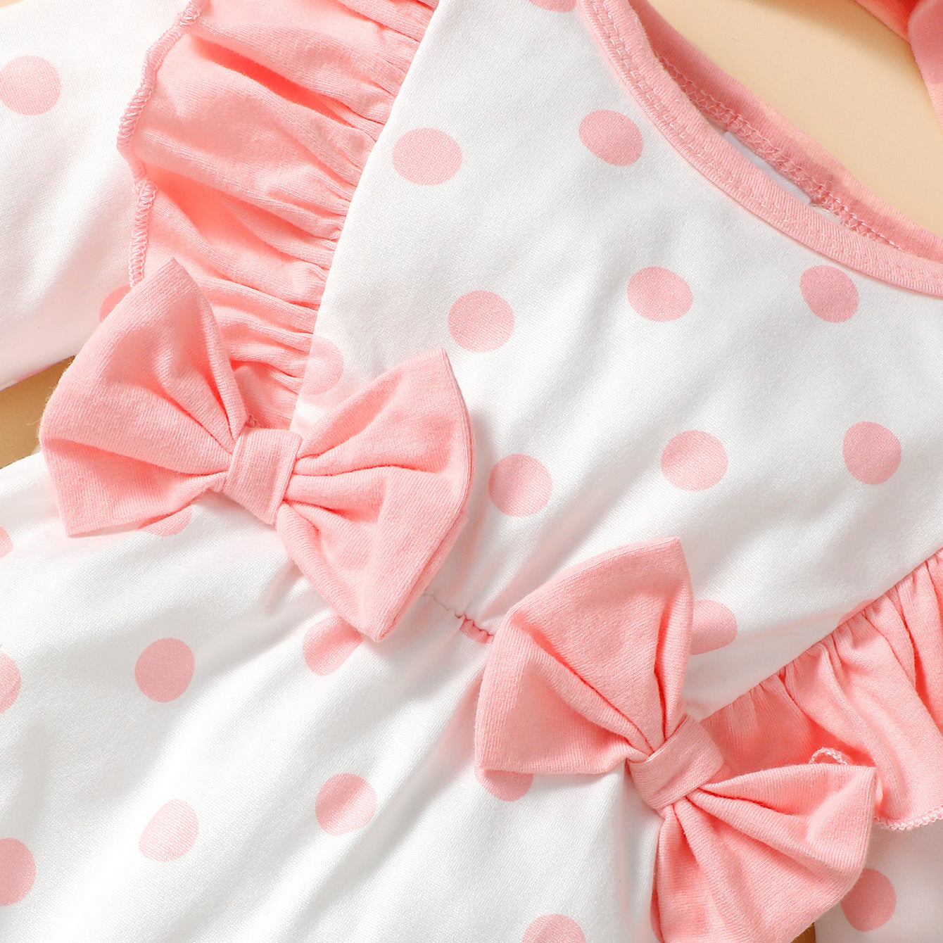 2PCS Sweet Polka Dots Printed Ruffle Shoulder Baby Jumpsuit