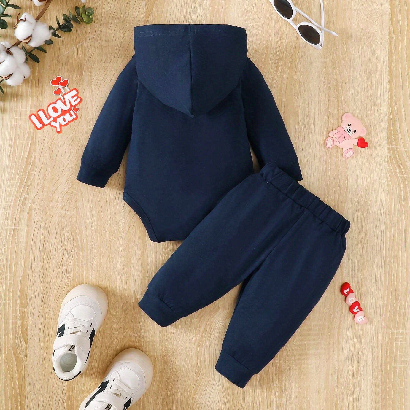 2PCS I Love Mom Dad Letter Printed Long Sleeve Hooded Baby Set