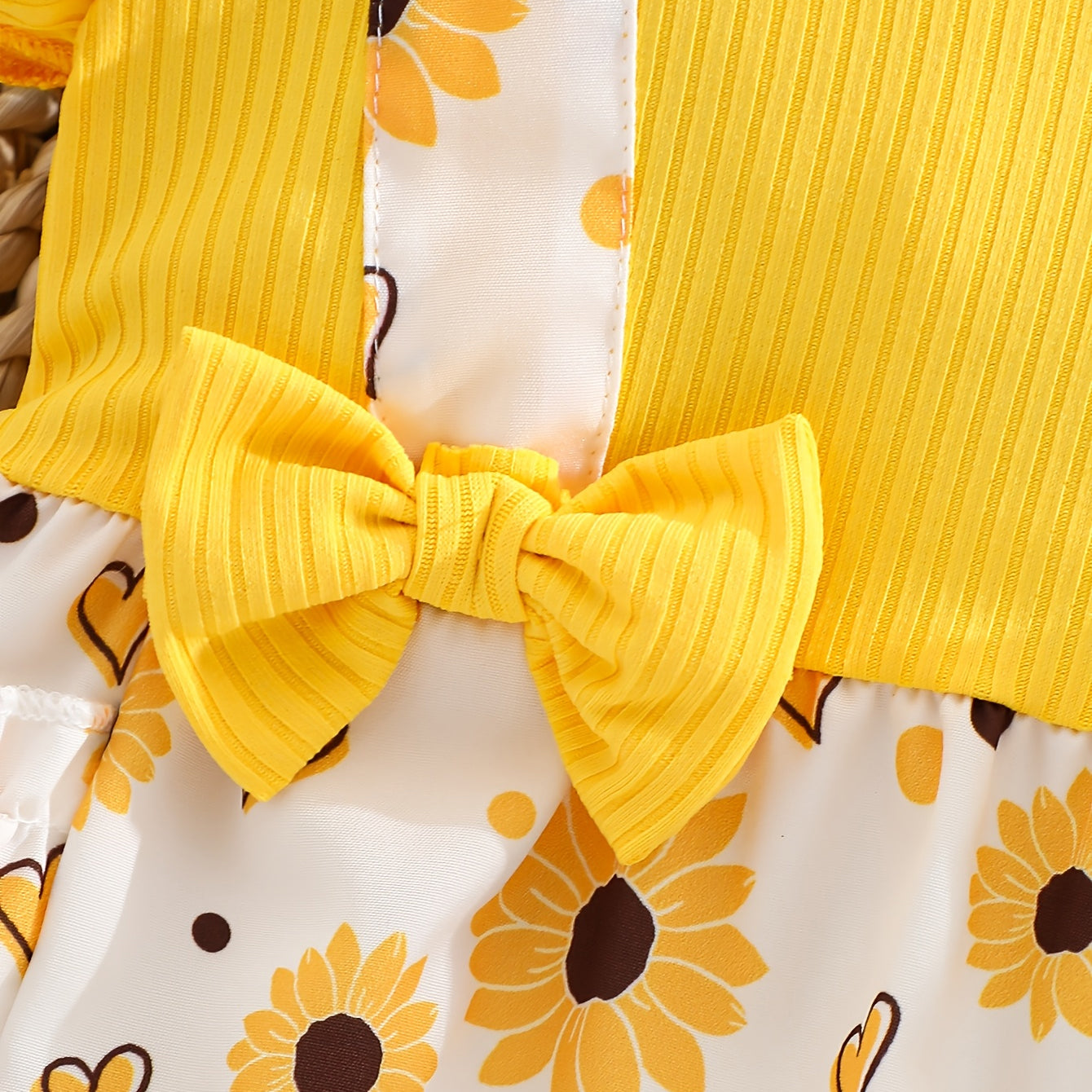 2PCS Cute Sunflower Print Flutter Sleeve Baby Romper