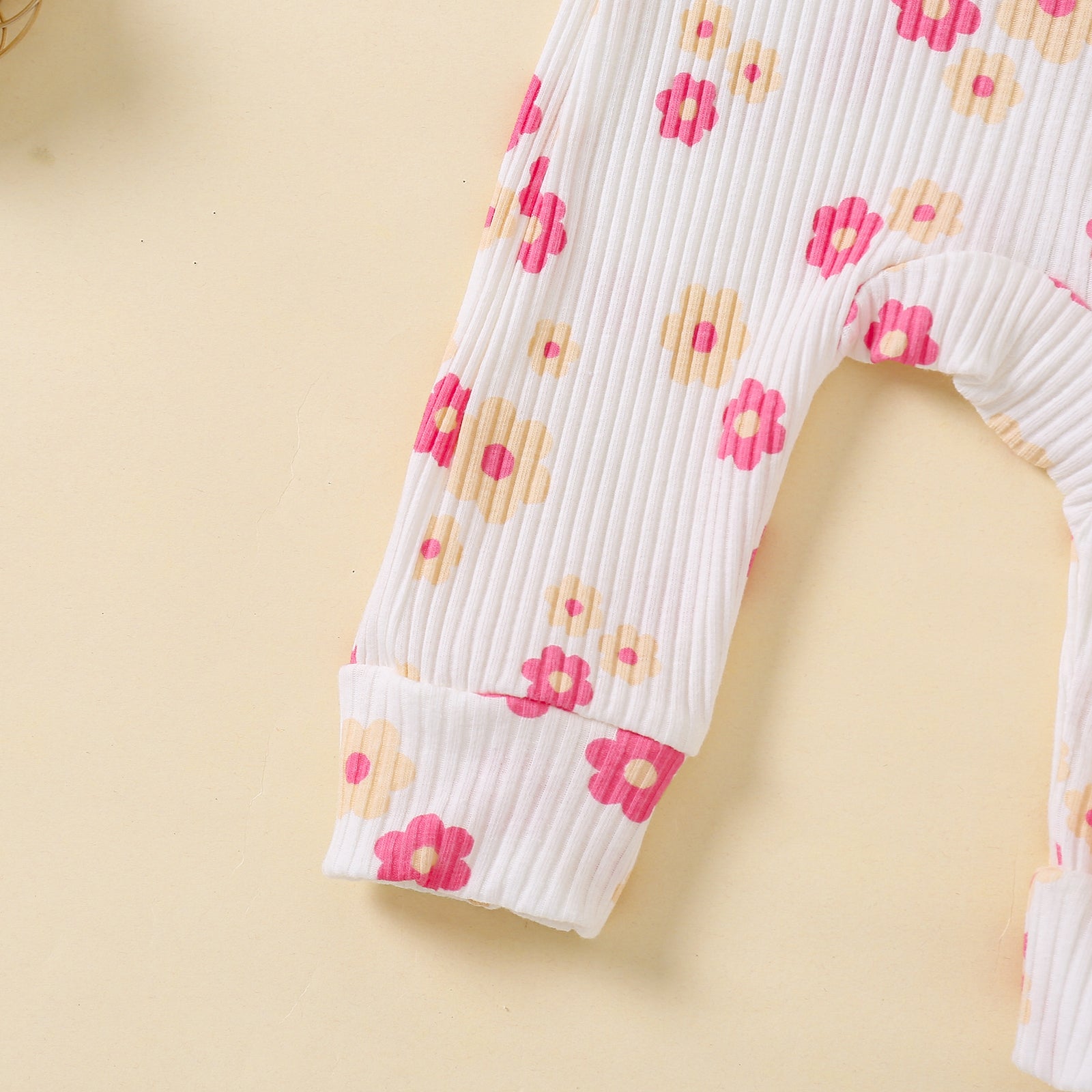 2PCS Sweet Floral Printed Ruffle Decor Long Sleeve Baby Jumpsuit