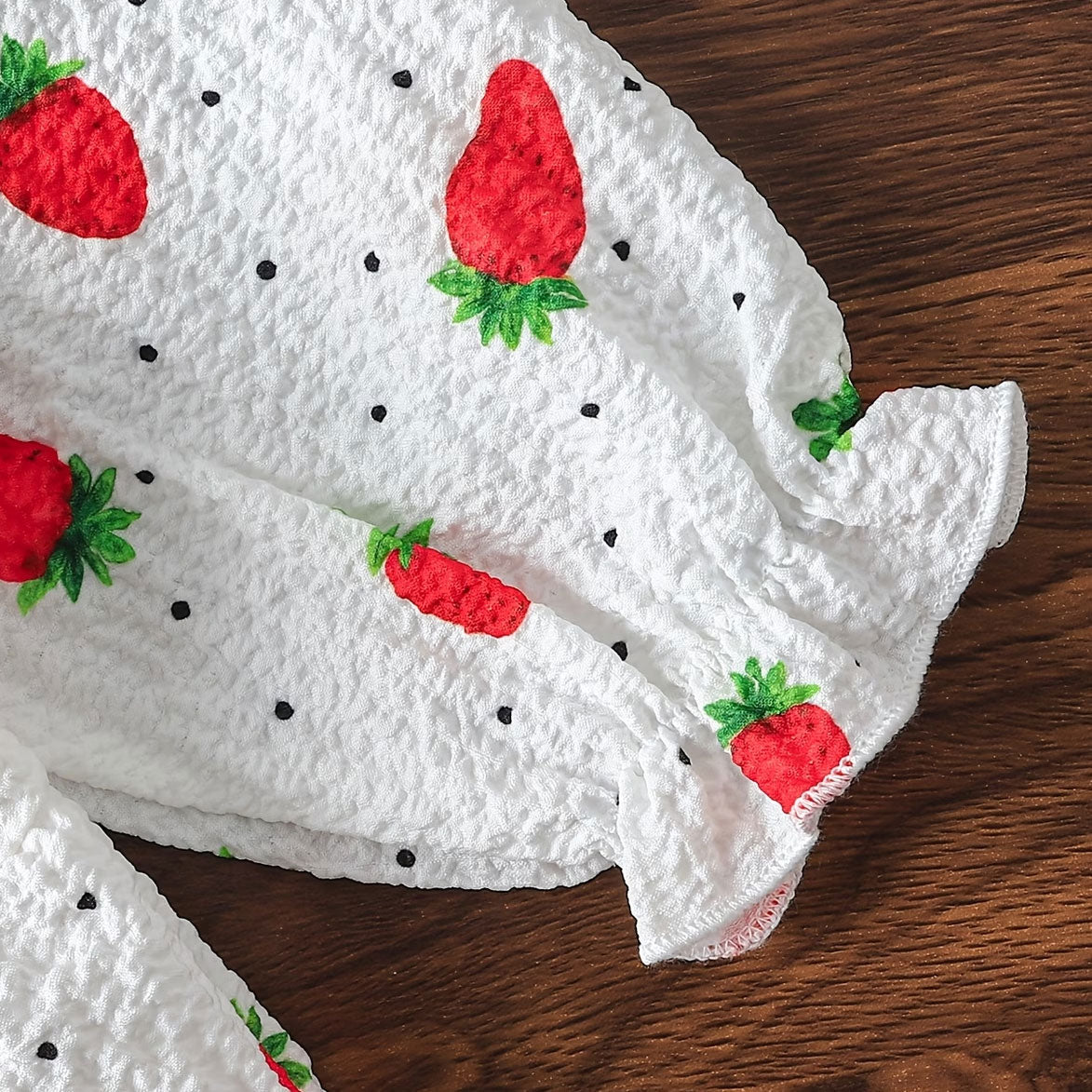 2PCS Bubbly Strawberry Print Long Sleeve Baby Jumpsuit