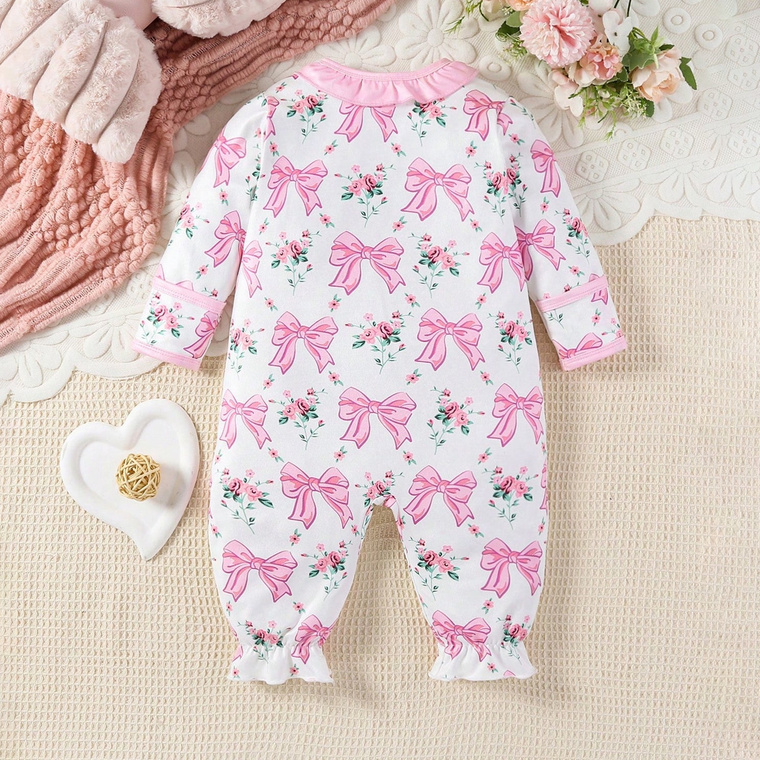 Sweet Floral and Bow Printed Long Sleeve Baby Jumpsuit