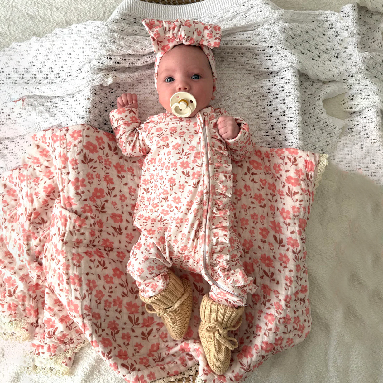 2PCS Delicate Floral Print Ruffle Zipper Long Sleeve Baby Jumpsuit
