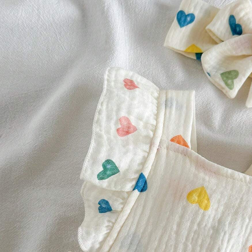 2PCS Casual All-over Heart Print Flutter Sleeve Baby Romper