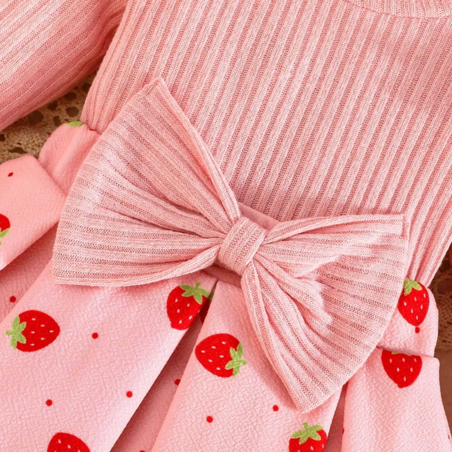 3PCS Chic Strawberry and Polka Dots Printed Long Sleeve Baby Romper