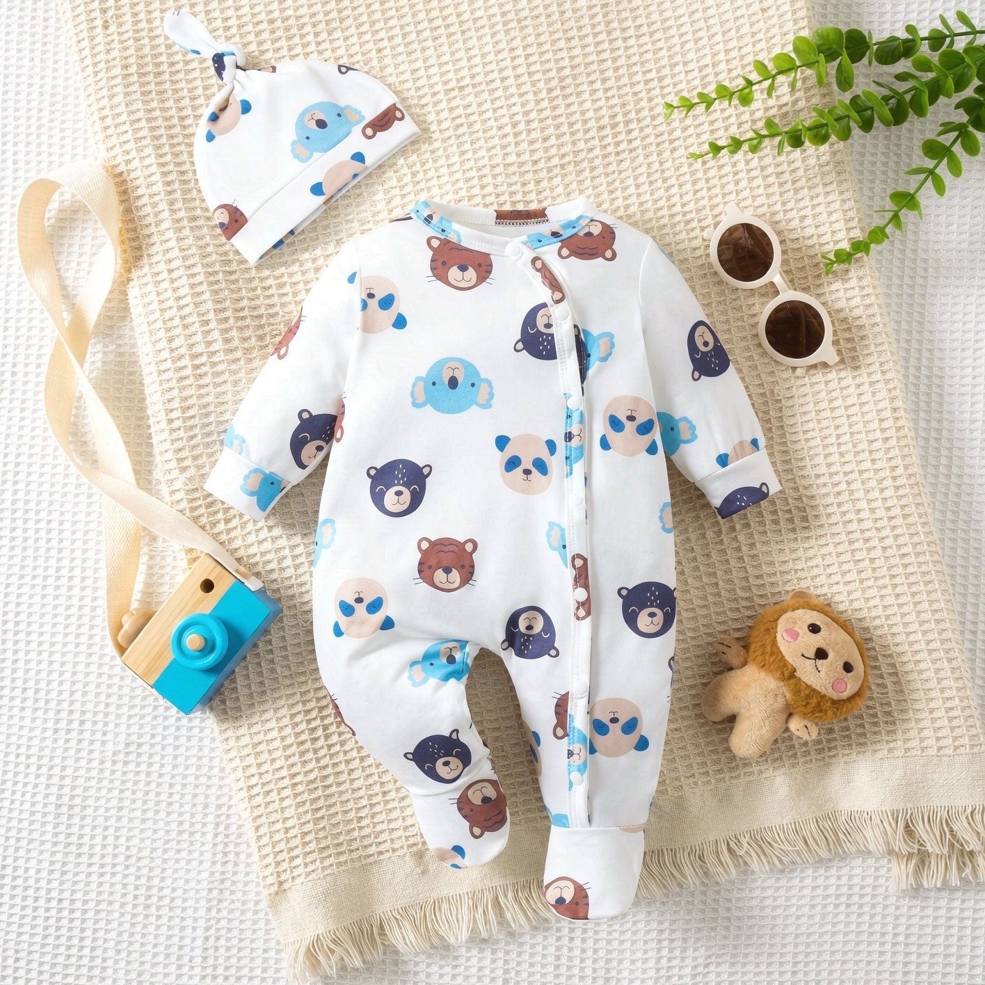 2PCS Lovely All-Over Animal Printed Long Sleeve Baby Jumpsuit