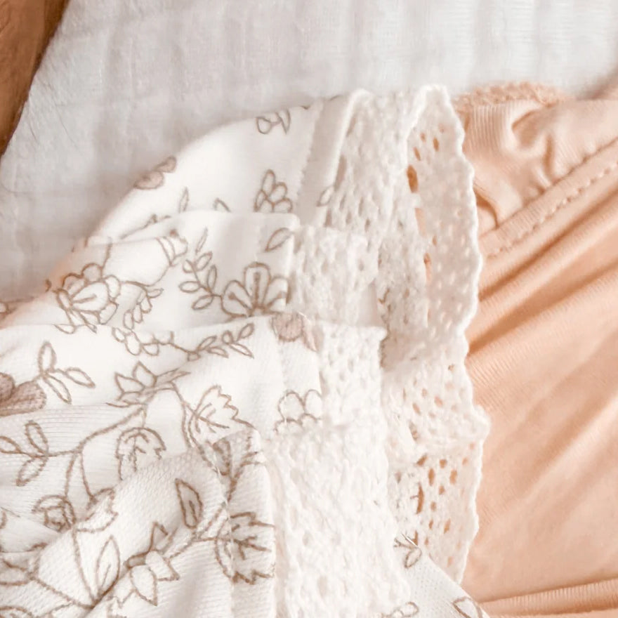 Charming Floral Print Long Sleeve Baby Romper