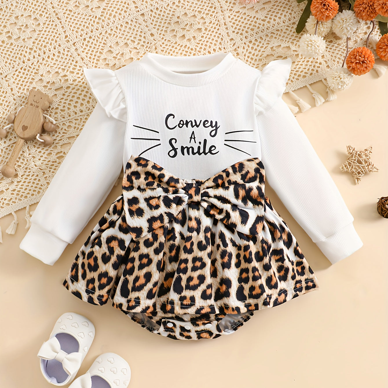 2PCS Convey A Smile Letter Leopard Print Baby Set