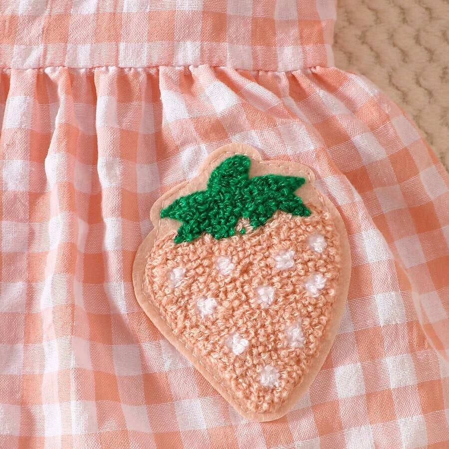 2PCS Sweet Strawberry Plaid Printed Sleeveless Baby Set