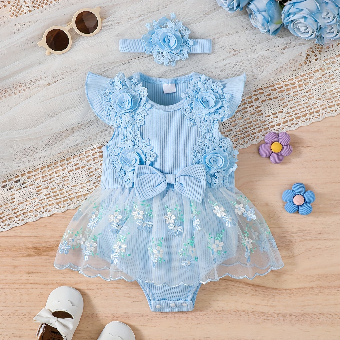 2PCS Adorable Floral Embroidery Sleeveless Baby Romper
