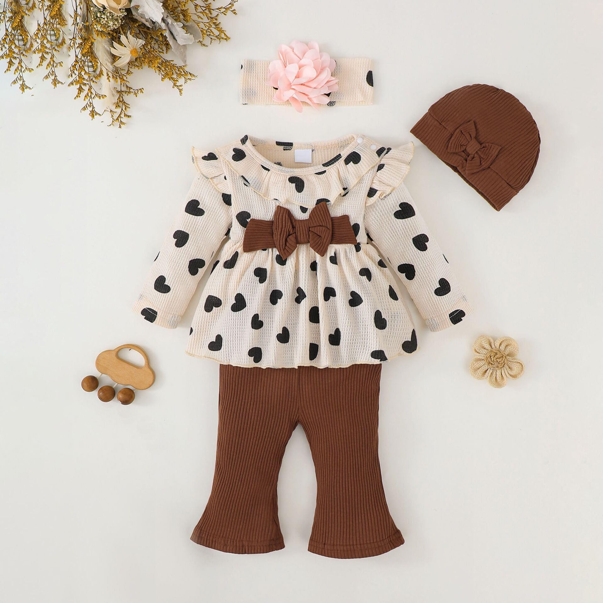 4PCS Refined Heart Printed Baby Set