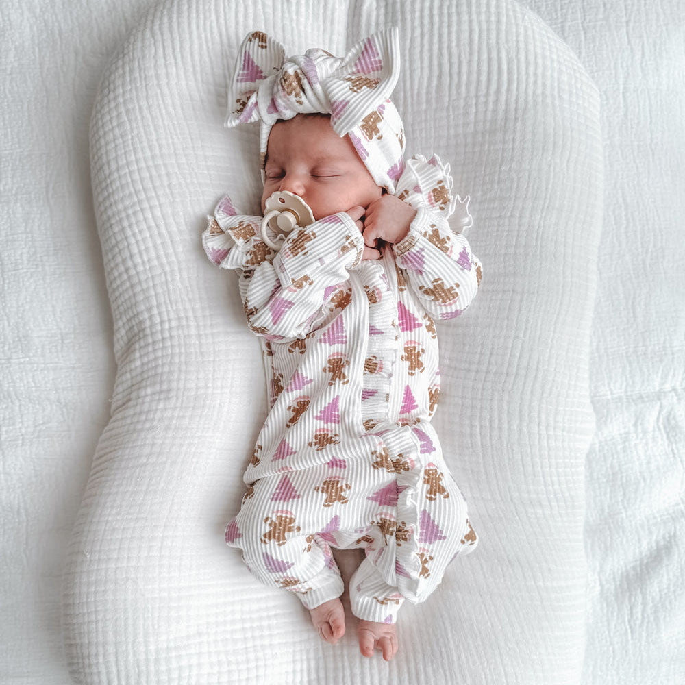 2PCS Gingerbread Print Ruffle Long Sleeve Baby Jumpsuit