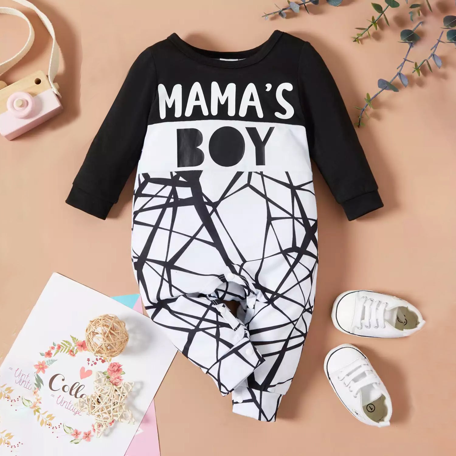 Mama's Boy Letter Print Long Sleeve Baby Jumpsuit