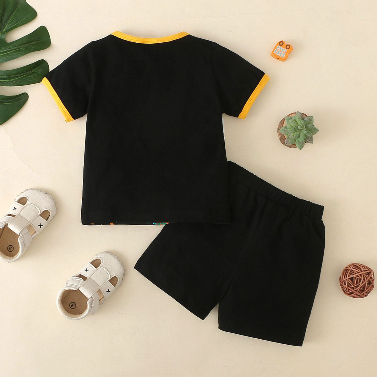 2PCS Mama's Boy Letter Dinosaur Printed Baby Set