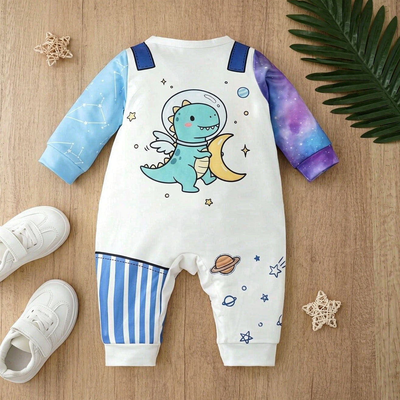 Adorable Dinosaur Printed Long Sleeve Baby Boy Jumpsuit