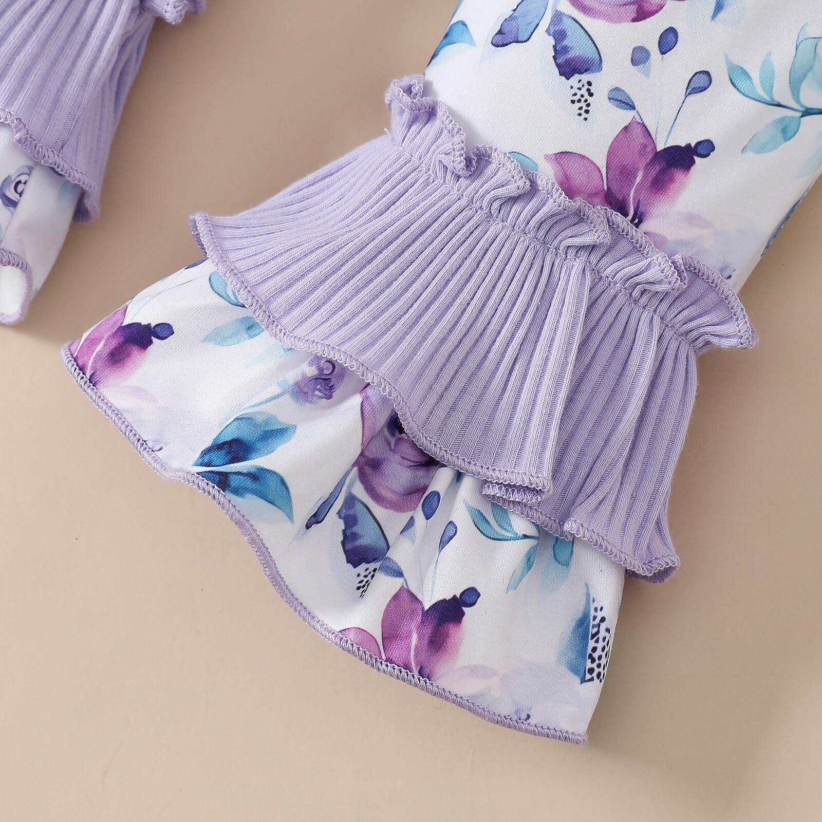 Conjunto de bebé de manga larga con estampado floral elegante de 3 piezas
