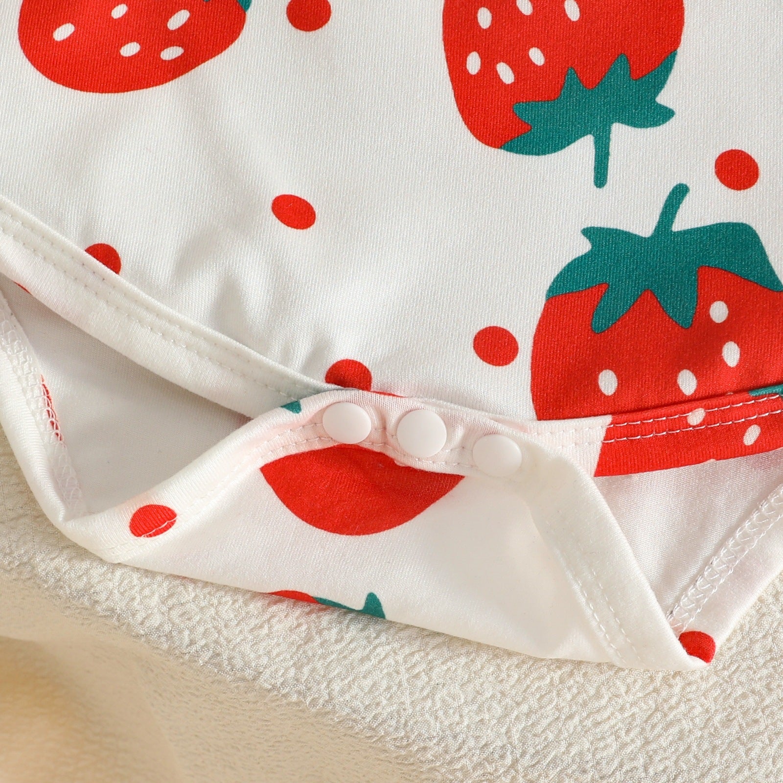 3PCS Vibrant Strawberry Print Short Sleeve Baby Girl Set