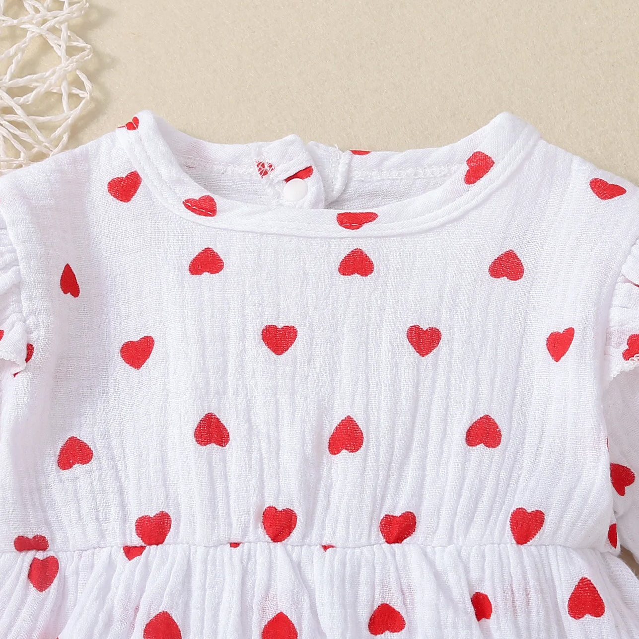 2PCS Gorgeous Heart Print Long Sleeve Baby Romper