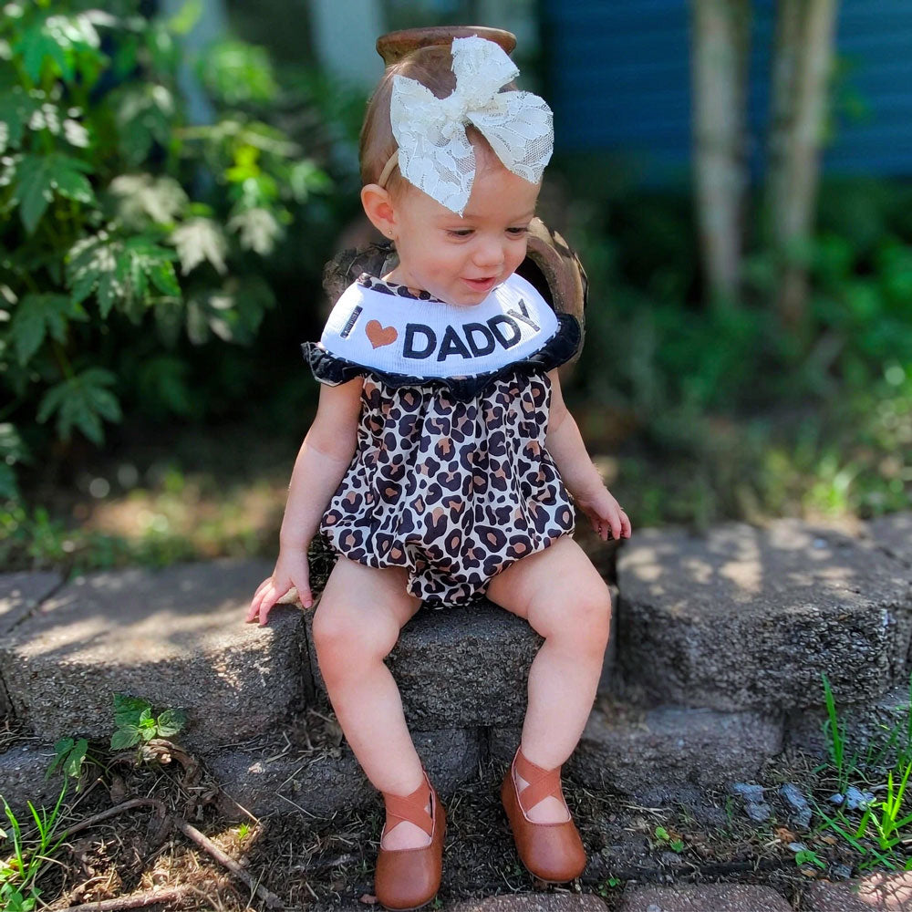 Sweet l Love Daddy Letter Leopard Printed Sleeveless Baby Romper
