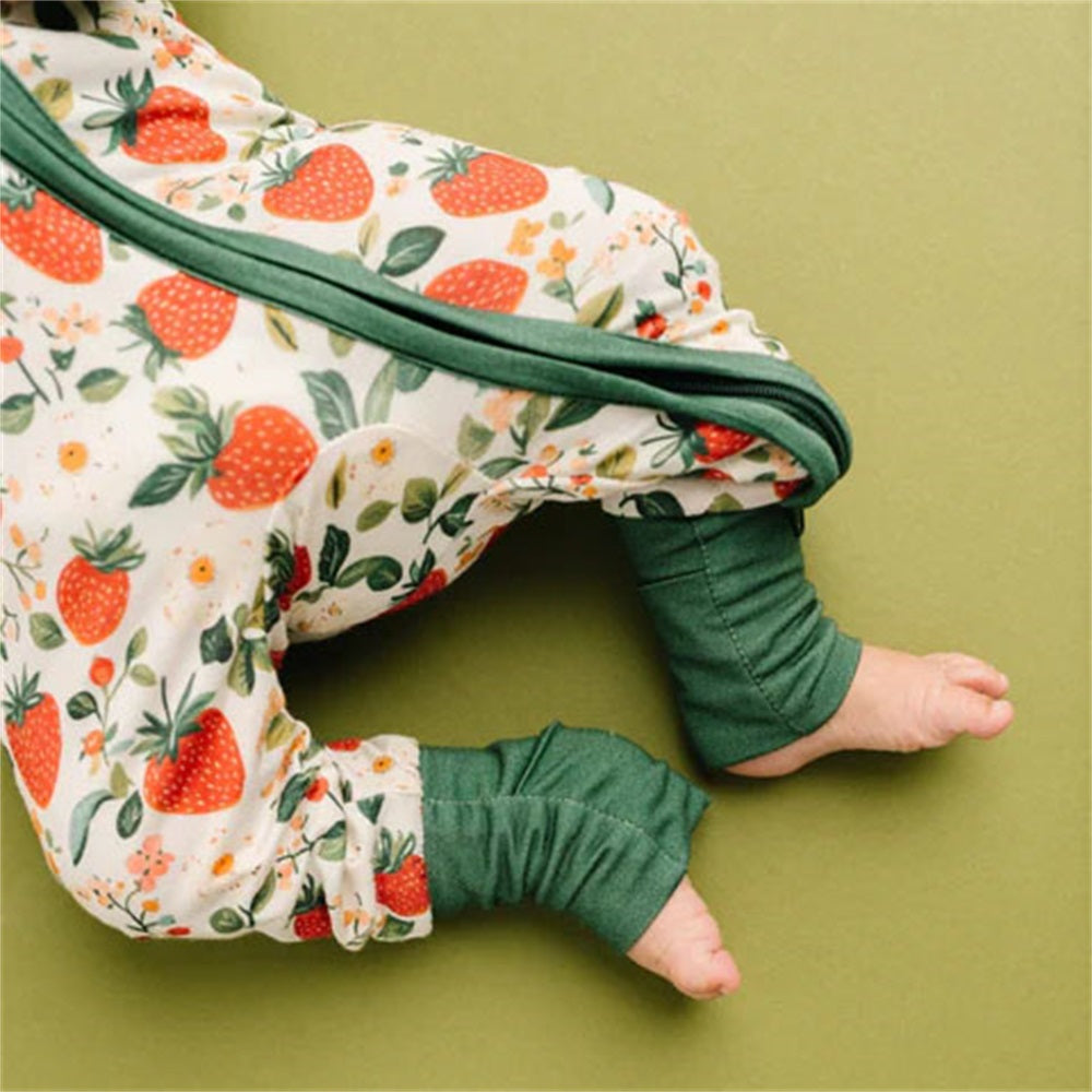 Vintage Strawberry Print Zipper Long Sleeve Baby Jumpsuit