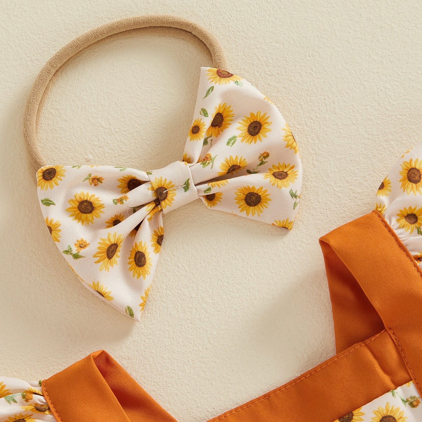 2PCS Playful Sunflower Print Flutter Sleeve Baby Romper