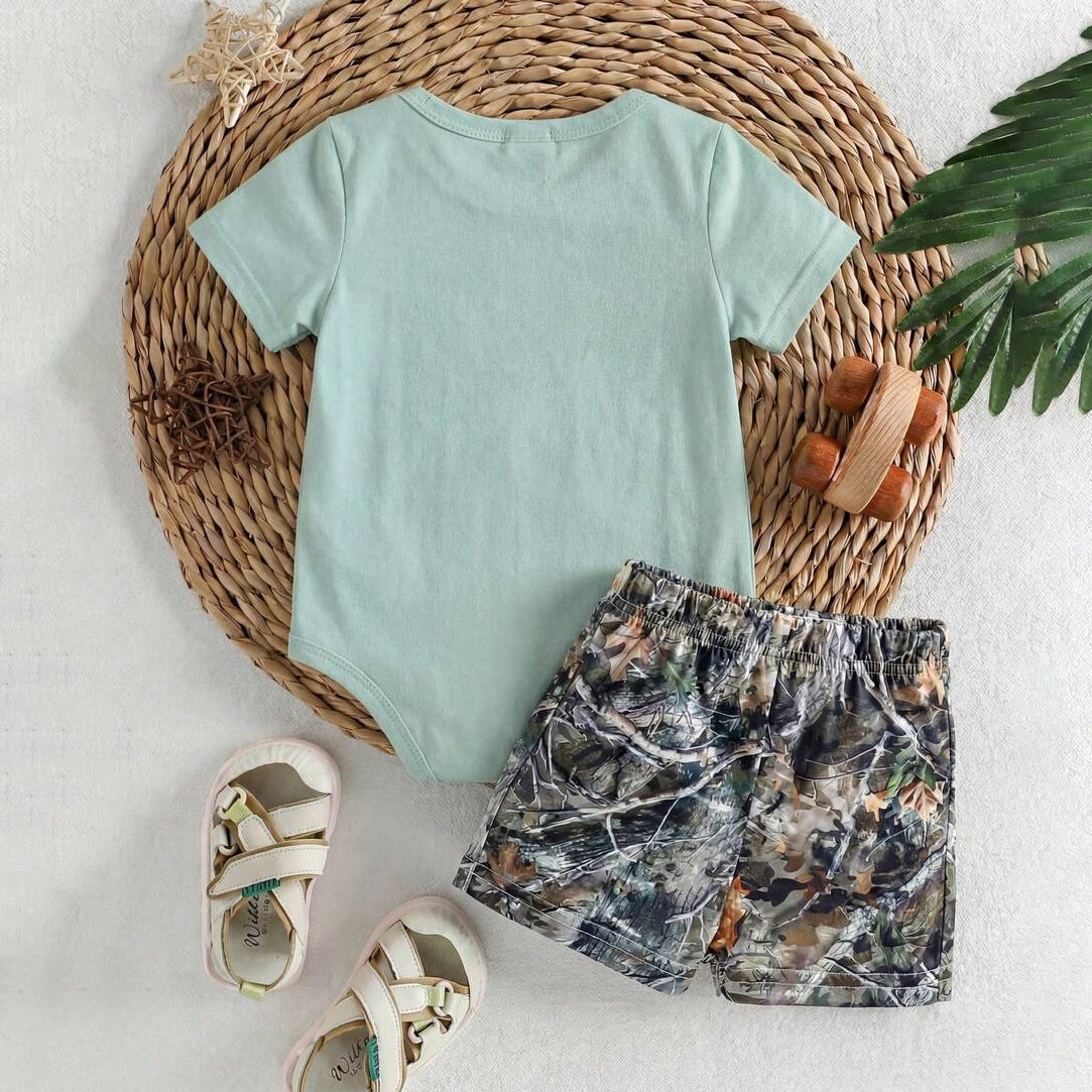 2PCS Mama's Boy Letter Woodland Camo Print Short Sleeve Baby Set